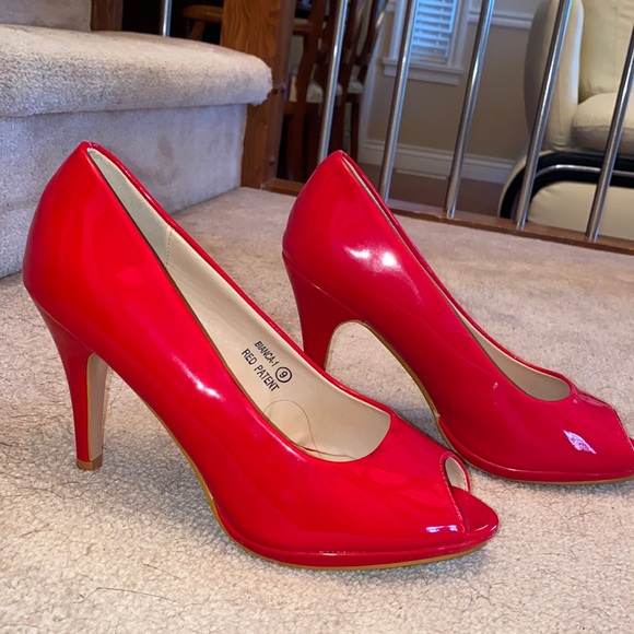 RED HEELS - Picture 5 of 5